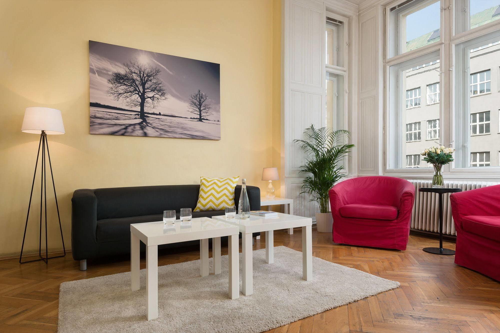 Old Town Residence Прага Екстериор снимка